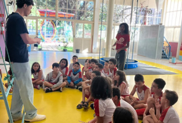 Hoje foi dia de aprender fora da sala de aula!