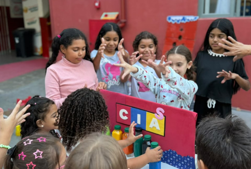 Na Festa do Pijama da Escola Íntegra, aprender também faz parte da diversão! 🚀❤️