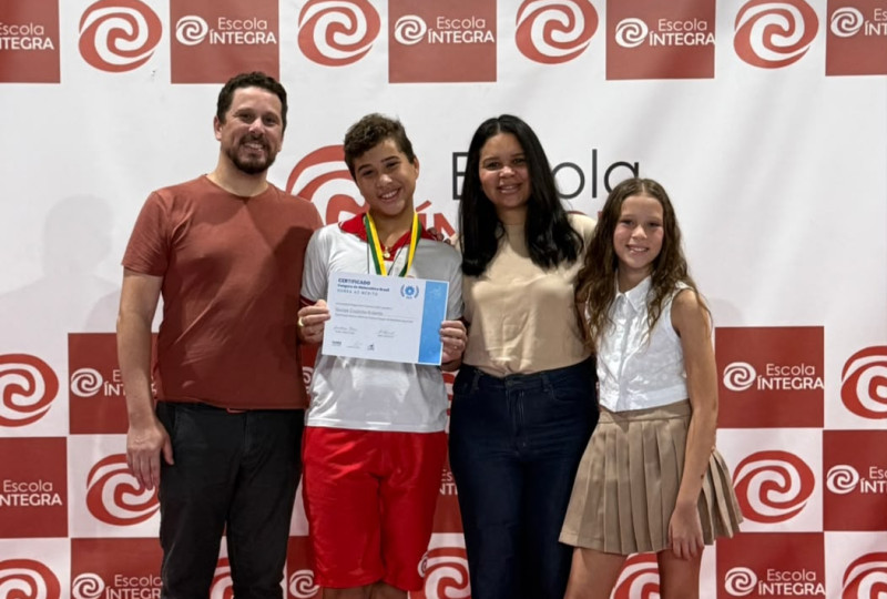 Nossos alunos foram destaque na Olimpíada Canguru de Matemática e receberam suas medalhas